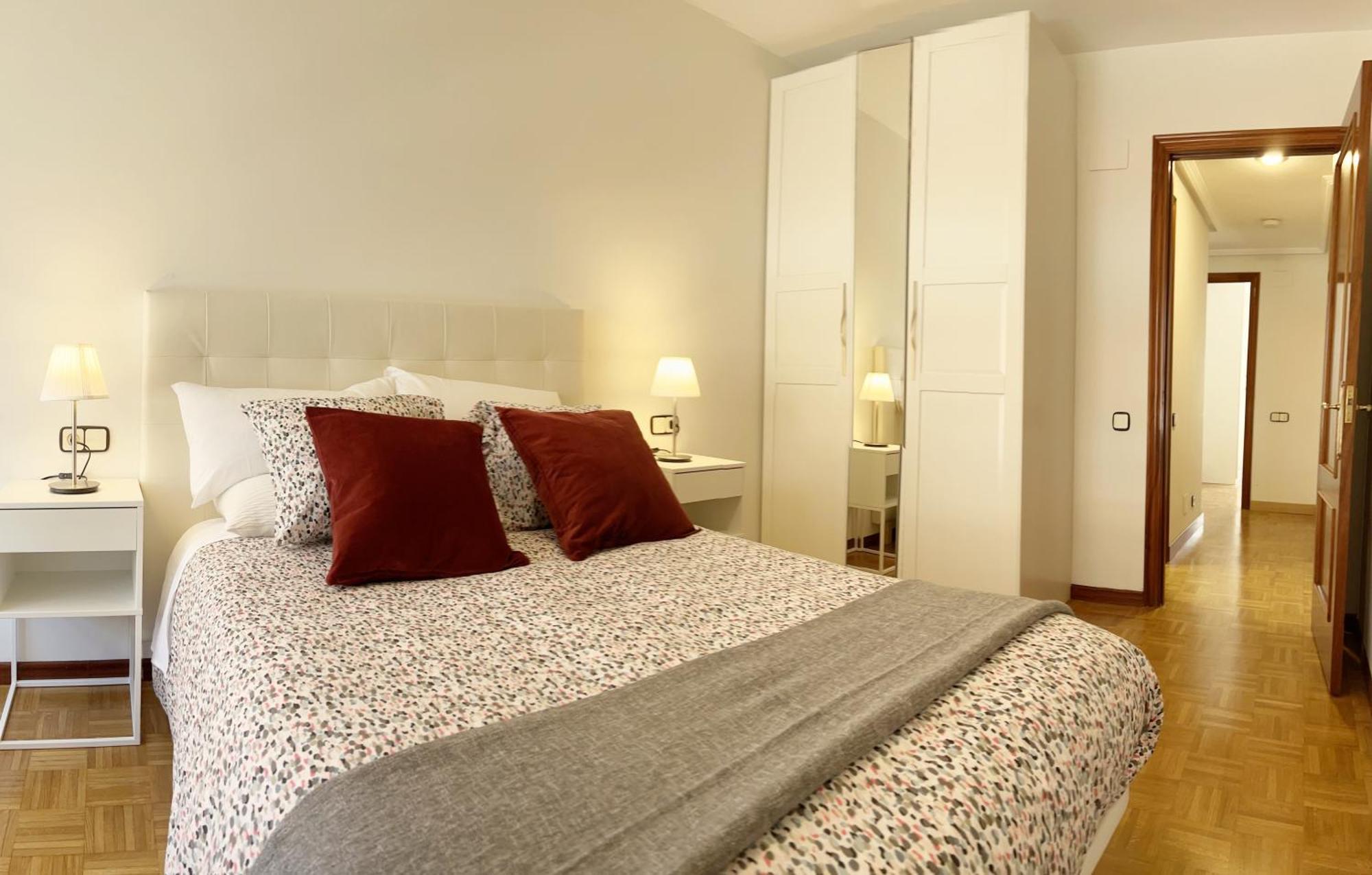 Apartamento Europa Centric Parking Gratis Oviedo Dış mekan fotoğraf