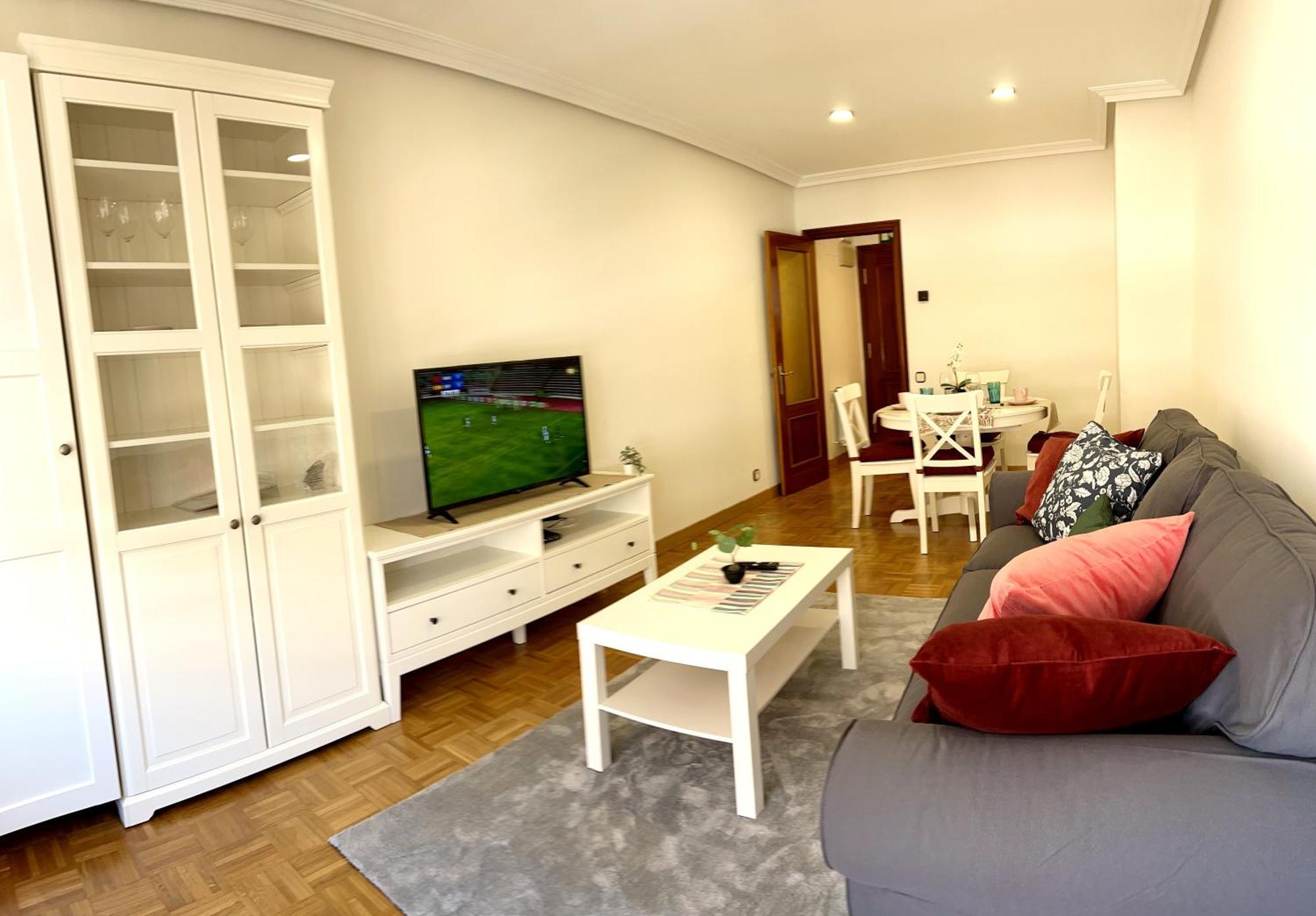 Apartamento Europa Centric Parking Gratis Oviedo Dış mekan fotoğraf
